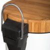 Kompaktní koš na odpadky 3L NATUREO – elegantní design s přírodním bambusovým víkem.