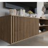 ENTSIAN nástěnný TV stolek 150 x 40 cm, dekor dub artisan, moderní vzhled, úložná skříňka a otevřené police na dekorace.