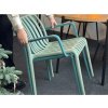 Venkovní plastová židle TREGO s područkami v moderním designu